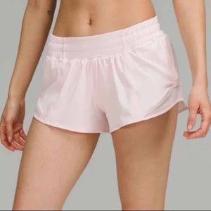 Strawberry Milkshake Lululemon hotty hot shorts, low rise 2.5” length. Size 6